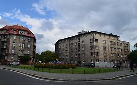 Apartament w centrum miasta z bezpłatnym parkingiem